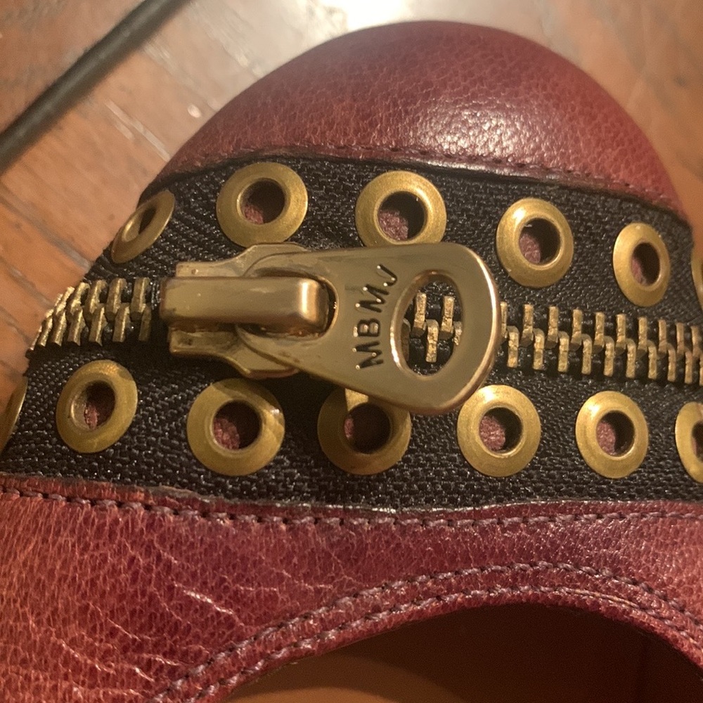 Marc by Marc Jacobs gold zipper detail accent brown leather flats 36 / 6 - Picture 11 of 13